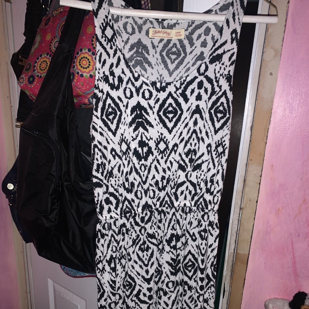 A comfortable printed dress